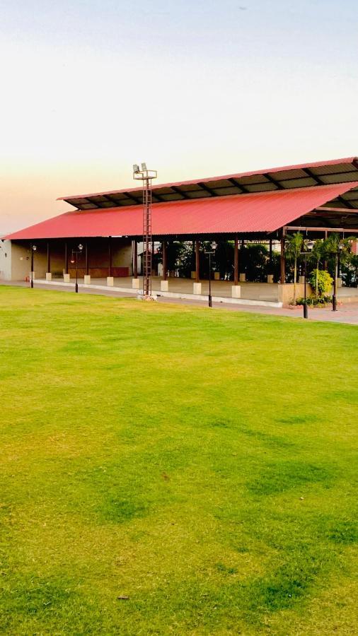 Jaidev Farms And Resort Chhindwāra Esterno foto